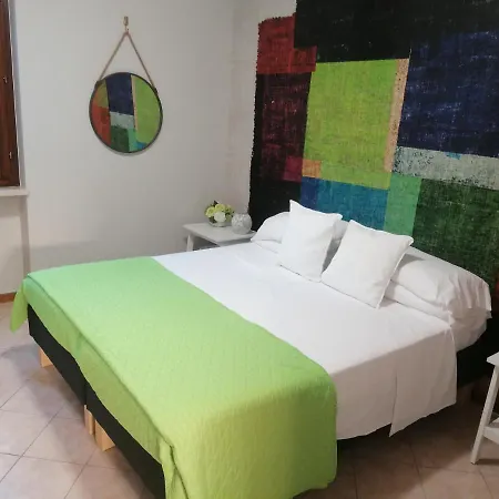 Apartment In Centro A Torri Del Benaco