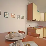 Apartment In Centro A Torri Del Benaco