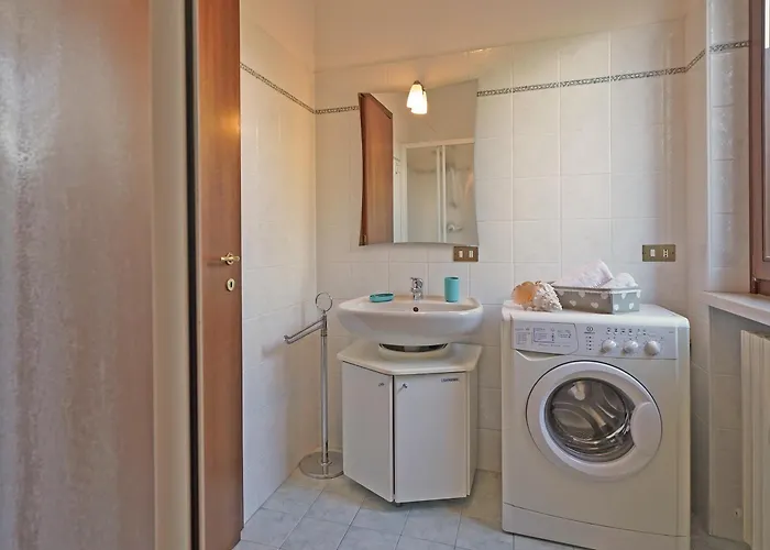 In Centro A Appartement Torri Del Benaco